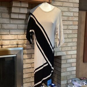 VENUS Asymmetrical Black and Cream Dress